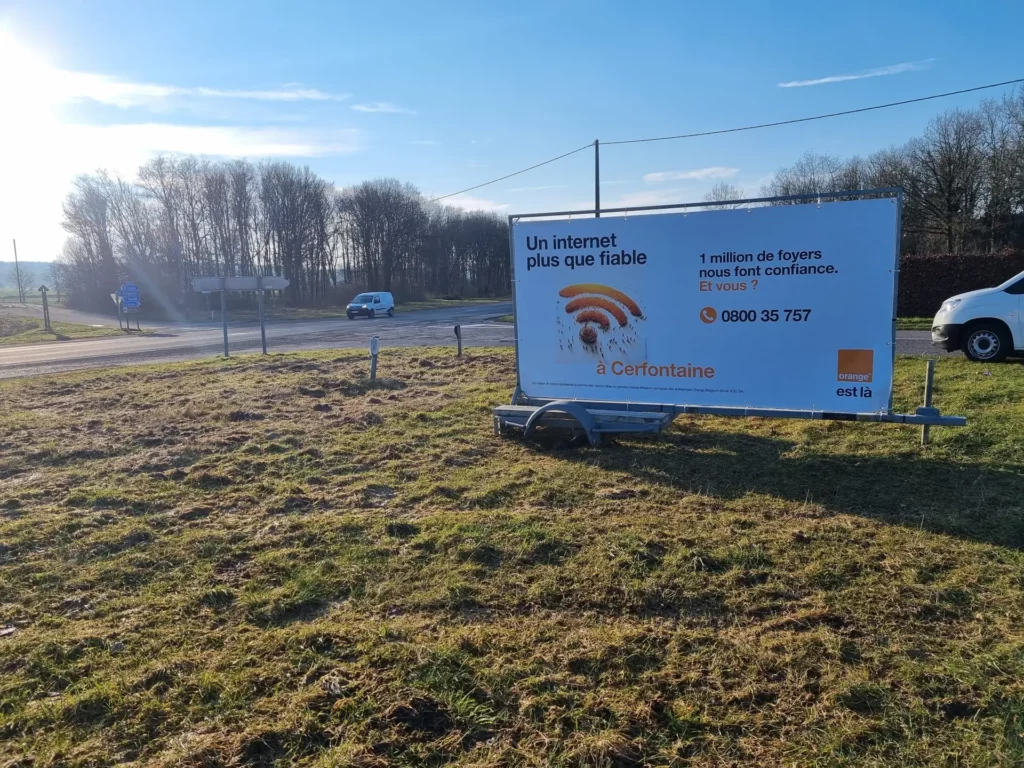 Panneau publicitaire en Belgique