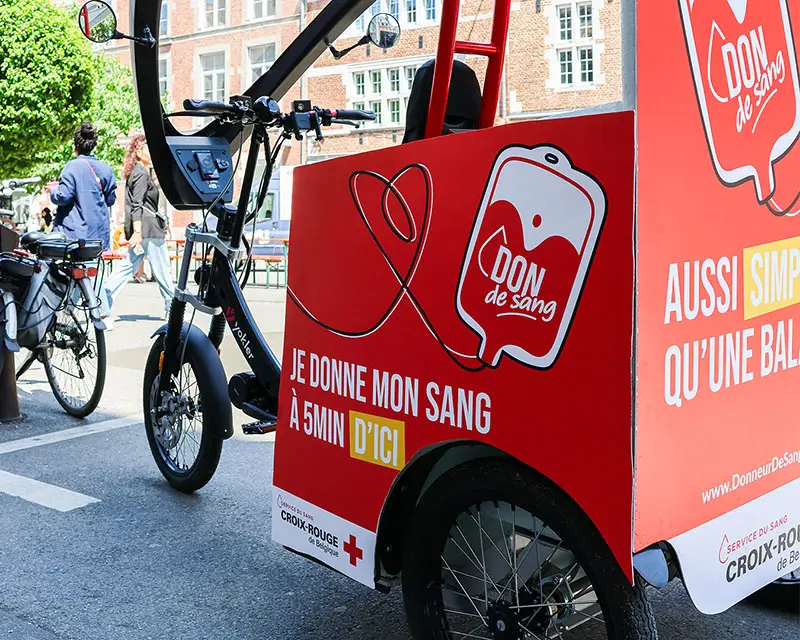 Vélo publicitaire taxi