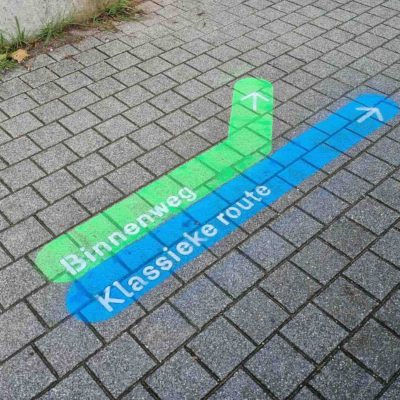 Chalk-tag, technique de street marketing au sol
