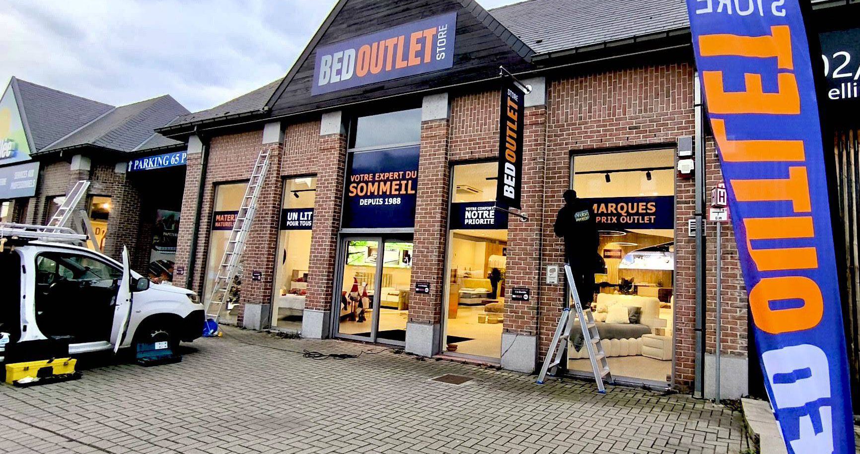 Action de street marketing devant un magasin